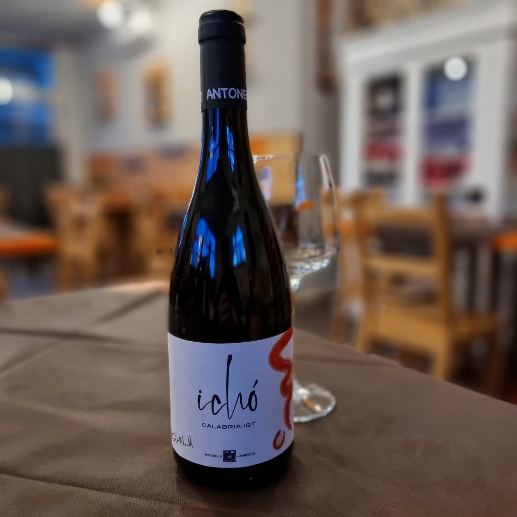 ICHO di ANTONELLA LOMBARDO