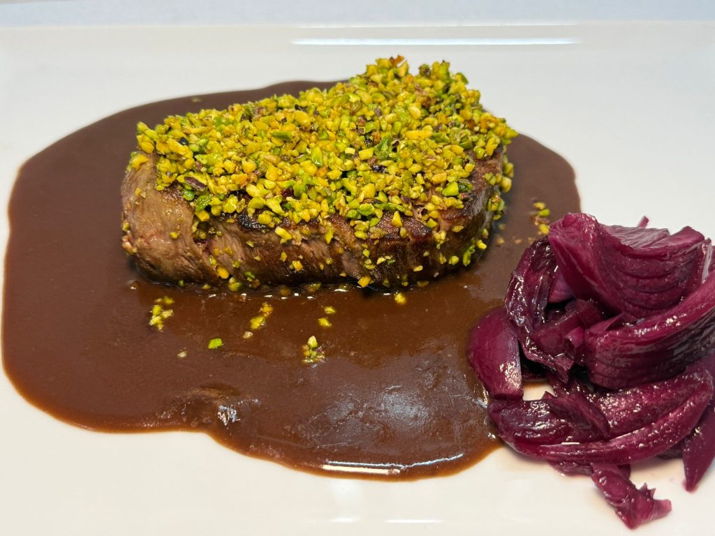 Filetto di Fassona in Crosta di Pistacchio 